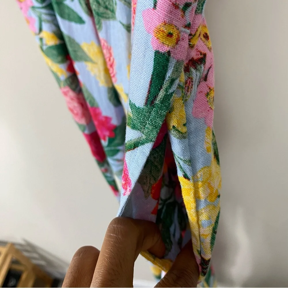 NEW Old Navy Multifloral Tie-Shoulder Cropped Twist-Front Smocked Jumpsuit - M